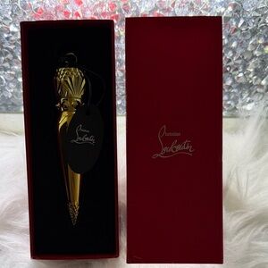 Christian Louboutin Rouge Louboutin Lipstick Silky Sation 001